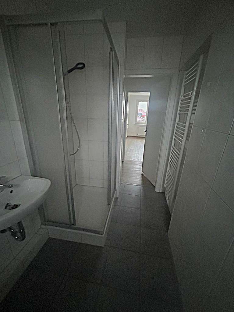 Immobilie in Halberstadt - Gepflegte 2-Zimmer-Eigentumswohnung mit Einbauküche und Außenstellplatz - Bild 4