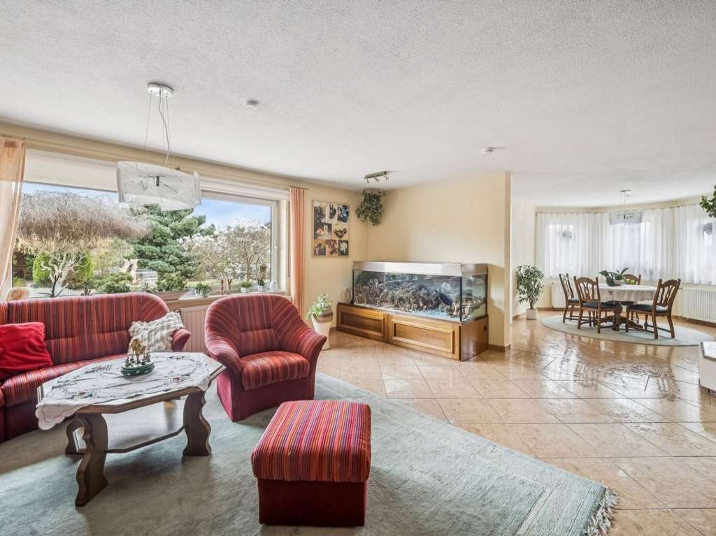 Immobilie in Ebersbach - Schönes Einfamilienhaus in Ebersbach im nördlichen Speckgürtel von Dresden - Bild 2