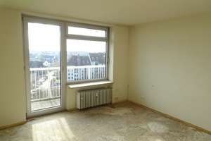 Sanierungsbedürftige 3 1/2-Zimmer-Penthouse-Wohnung im 8.OG - Erlangen-Tennenlohe – Die vollständige Adresse der Immobilie erhältst du vom Anbieter., 91058 Tennenlohe, Erlangen – Vorschaubild 8