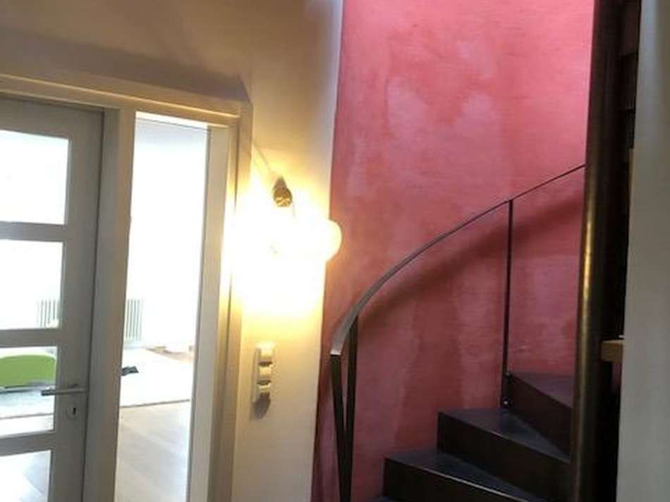 Flur mit Treppenaufgang