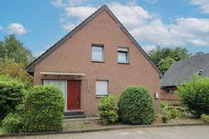 Sanierungsbedürftiges Einfamilienhaus mit großem Garten in Lingen (Bramsche) – Emsland (Kreis) – Vorschaubild 1