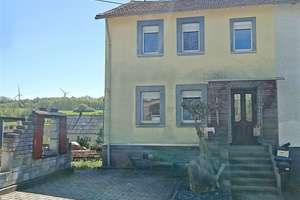 Gemütliches Einfamilienhaus mit idyllischem Garten und schöner Aussicht – Die vollständige Adresse der Immobilie erhältst du vom Anbieter., 66620 Nonnweiler – Vorschaubild 1