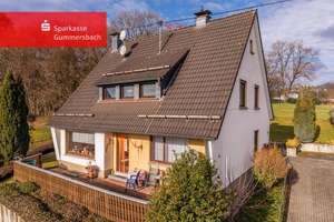 Charmantes Zweifamilienhaus in bevorzugter Aussichtslage! – Die vollständige Adresse der Immobilie erhältst du vom Anbieter., 51702 Bergneustadt – Vorschaubild 1