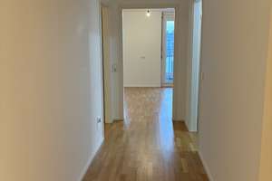 Lichterfüllte Etagenwohnung mit Balkon, moderner Markenküche & Tiefgaragenstellplatz – Mailänder Platz 21, 70173 Europaviertel, Stuttgart – Vorschaubild 8
