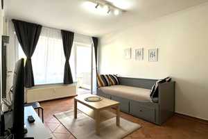 Komplett sanierte und neu möblierte Wohnung in Charlottenburg, mit TIEFGARAGE!!! – Berlin – Vorschaubild 2