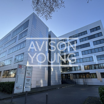 Modernes Bürogebäude in zentraler Lage der Kölner Südstadt