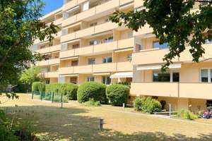 Toplage Schoppershof: Große 1-Zimmer-Wohnung mit separater Küche und tollem Südwest-Balkon – Die vollständige Adresse der Immobilie erhältst du vom Anbieter., 90491 Schoppershof, Nürnberg – Vorschaubild 1