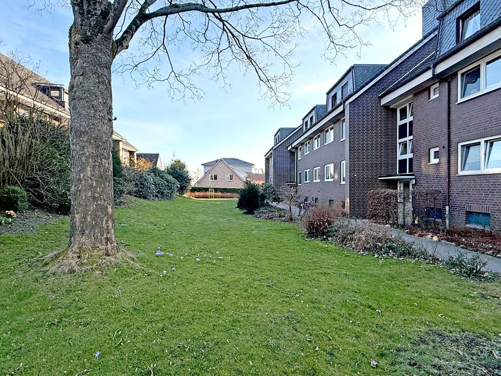 Immobilie in Hasloh - renovierungsbedürftige 4-Zimmer-Eigentumswohnung zum Kauf in Hasloh - Wentzel Dr. - Bild 3