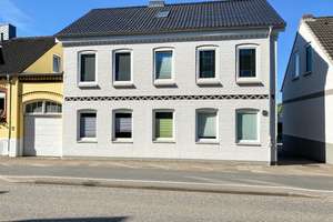Zwei Häuser mit 12 Wohnungen + Bauland + Ausbaureserve in Eckernförde – Die vollständige Adresse der Immobilie erhältst du vom Anbieter., 24340 Eckernförde – Vorschaubild 3