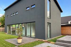 Freistehendes Architektenhaus in Berlin-Karow – Licht, Kamin & Garten - PROVISIONSFREI!