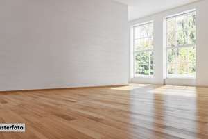 Einfamilienhaus, Garage, Stallgebäude - vielseitig nutzbar