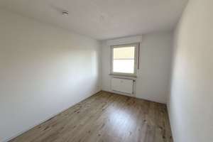 5-Zimmer auf zwei Ebenen - frisch renoviert mit Balkon – 45147 Holsterhausen, Essen – Vorschaubild 15