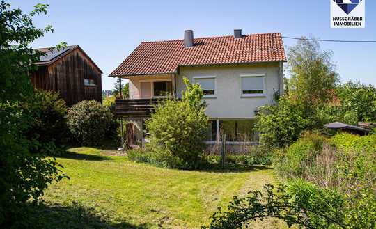 Gemütliches 1- bis 2-Familienhaus / Generationenhaus mit sehr großem Garten