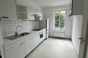 sonnige seniorengerechte 2 Zimmer Wohnung mit Wintergarten – Weserstraße 85, 27572 Bremerhaven – Vorschaubild 1