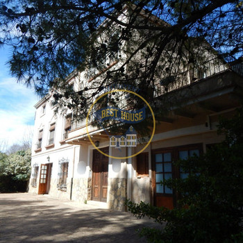 SCHÖNES BAUERNHAUS AUS DEM 18. JAHRHUNDERT IN BOCAIRENT