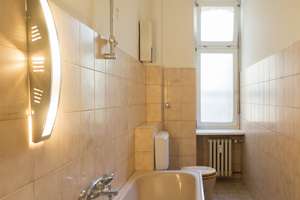 Sanierungsbedürftiger Altbau mit guter Substanz (kein Milieuschutz, kein Denkmalschutz) – Die vollständige Adresse der Immobilie erhältst du vom Anbieter., 10965 Tempelhof, Berlin – Vorschaubild 3