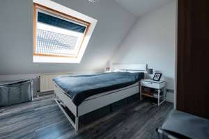 Stilvolle Dachgeschosswohnung am Fuß des Teutoburger Waldes! – Die vollständige Adresse der Immobilie erhältst du vom Anbieter., 33647 Brackwede, Bielefeld – Vorschaubild 3