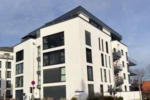 lichtdurchflutete  3,5 Raum Wohnung  mit Einbauküche und Homeoffice
