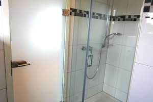 4 Zi.- Whg. 106m² - Einbauküche - Terrasse - 2 TG Stellplätze auf Wunsch – Röttgensweg  13a, 51107 Rath/Heumar, Köln – Vorschaubild 28