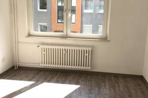 Schöner Wohnen: renovierte 2-Zimmer-Wohnung – Bleicherfeldstr. 106, 33689 Sennestadt, Bielefeld – Vorschaubild 3