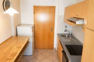 93 m² Wohnkomfort in Ingolstadt-West – 2 Balkone, 2 Bäder, Aufzug und TG-Stellplatz – Die vollständige Adresse der Immobilie erhältst du vom Anbieter., 85049 Friedrichshofen-Hollerstauden, Ingolstadt – Vorschaubild 8