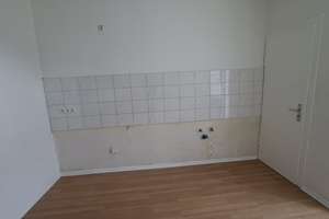 Schöne 2,5 Zimmer Wohnung mit Balkon in Gelsenkirchen Schalke – Liboriusstr. 75, 45881 Schalke, Gelsenkirchen – Vorschaubild 7