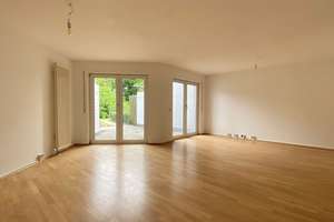 SOFORT BEZUGSFREIES RMH MIT EBK, TERRASSE UND TG-STELLPLATZ AM GALGENBERG – Die vollständige Adresse der Immobilie erhältst du vom Anbieter., 89077 Weststadt, Ulm – Vorschaubild 9
