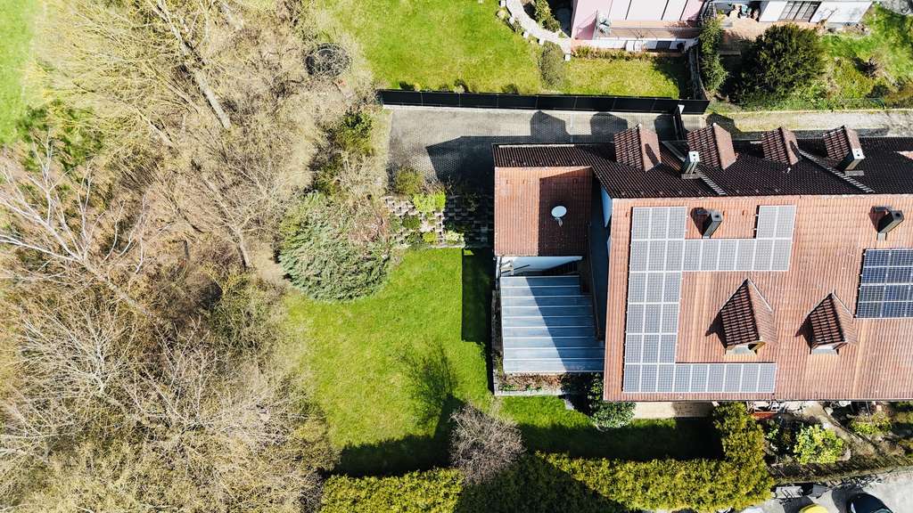 Immobilie in Haag an der Amper - Gepflegte Doppelhaushälfte mit Einliegerwohnung auf großzügigem Grundstück - Bild 3