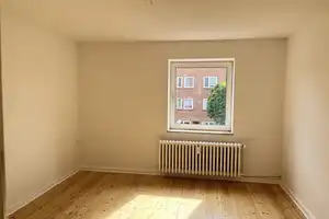 Praktische 3-Zimmerwohnung ab 01.10.2025 zu vermieten – Langer Rehm 39, 24149 Kiel – Vorschaubild 2