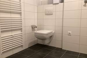 großzügige 2-Zimmer Wohnung im Erdgeschoss mit Balkon! – Schelpmilser Weg 89, 33609 Heepen, Bielefeld – Vorschaubild 3
