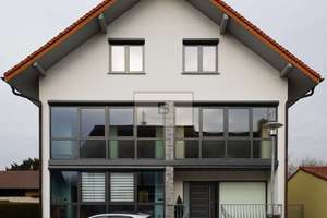 ZWEIFAMILIENHAUS MIT CHARAKTER | 307 m² WOHNFLÄCHE | NEBENGEBÄUDE | A+ EFFIZIENZ – Die vollständige Adresse der Immobilie erhältst du vom Anbieter., 68794 Oberhausen-Rheinhausen – Vorschaubild 4