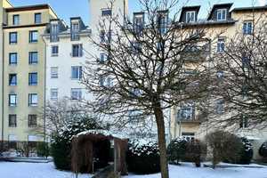 Punktet mit Lage, Grundriss, Balkon und PKW-Stellplatz - ideal für Eigennutzer, da z.Zt. unvermietet – Chemnitz – Vorschaubild 2