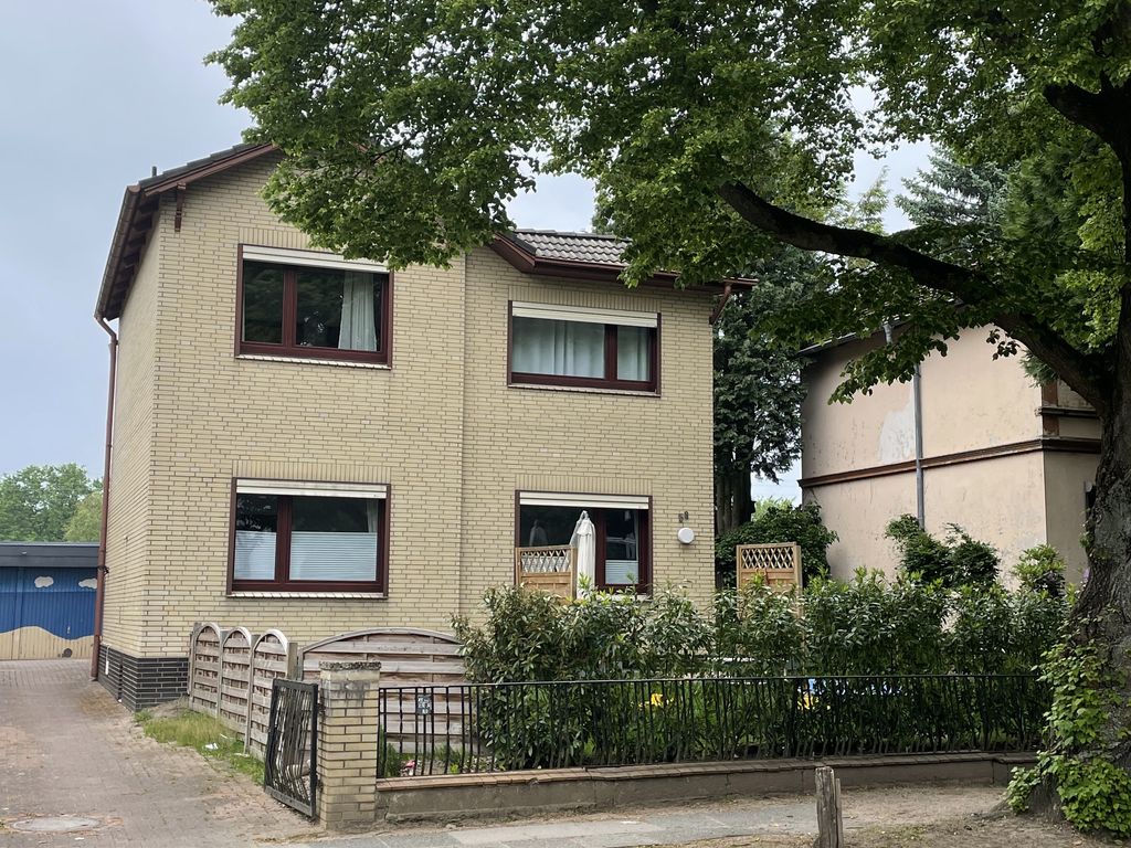 Helle Doppelhaushälfte - 4 Zimmer in Hamburg-Farmsen