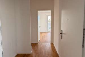 Großzügige 4-Zimmer-Wohnung mit 2 Bädern und sonniger Terrasse – Ahornallee 2E, 16548 Glienicke/Nordbahn – Vorschaubild 4