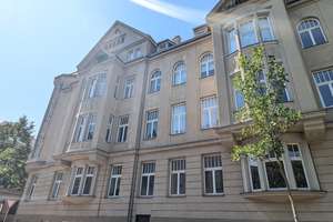 Verfügbar ab 01.12.26 - Eigennutzung oder Neuvermietung in Stadtvilla mit eigenem Zugang zum Elster