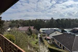 Einfamilienhaus mit sehr schöner Aussicht in Buchen (Hettingen) – Die vollständige Adresse der Immobilie erhältst du vom Anbieter., 74722 Buchen (Odenwald) – Vorschaubild 2