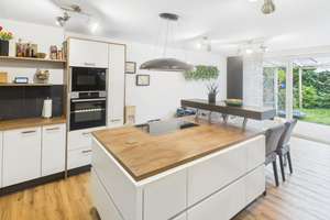 Ein Haus ohne To-Do-Liste. Modernisiert. – einfach einziehen, ankommen und leben. – Die vollständige Adresse der Immobilie erhältst du vom Anbieter., 50829 Bocklemünd/Mengenich, Köln – Vorschaubild 2