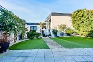 KÖLN-WEIDEN * Topp gepflegter Atrium-Bungalow mit versetzten Ebenen * Garage * 2 Bäder – Köln – Vorschaubild 8