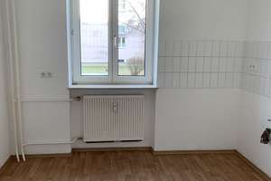 2-Zim.-Whg. in AUDI-Nähe - ideal für Singles und junge Paare – Leharstr. 13, 85057 Nordwest, Ingolstadt – Vorschaubild 3