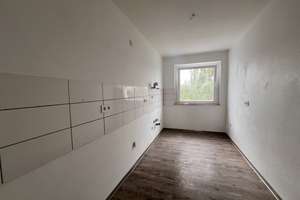 4-Zimmer-Wohnung mit Balkon – Aufzug, neue Badezimmergestaltung, Parkmöglichkeit vor dem Haus – Sophienhof 2, 49084 Schinkel, Osnabrück – Vorschaubild 8