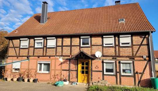 Bild von Renovierungsbedürftiges Einfamilienhaus mit 9 Zimmern in Gr.Flöthe