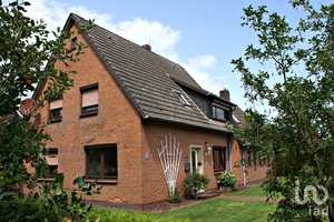 Geräumiges Wohnhaus mit 6 Zimmern, 2 Küchen und 2 Bädern - ideal für handwerklich begabte Käufer – Heidschnuckenweg 2, 26188 Ammerland (Kreis) – Vorschaubild 1