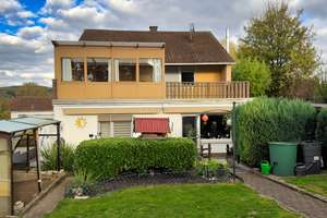 Geräumiges Ein- bis Zweifamilienhaus mit 8 Zimmern in Meisenheim – Carl-Hellermann-Straße 21, 55590 Meisenheim – Vorschaubild 4