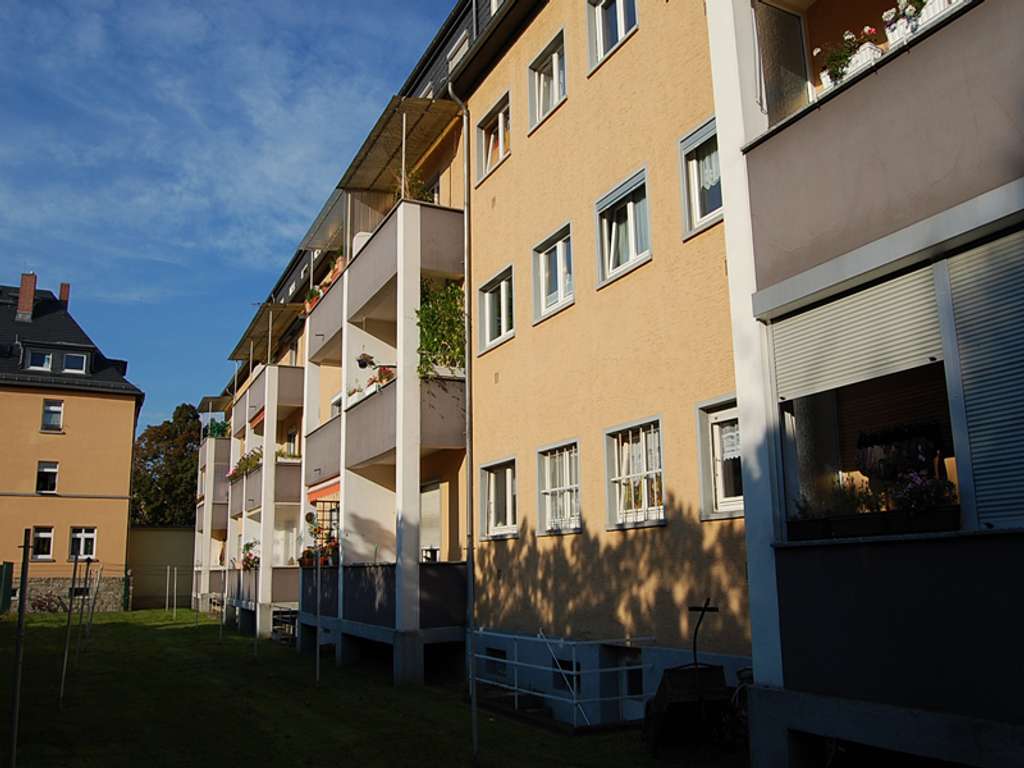 Immobilie in Bad Homburg vor der Höhe - PROVISIONSFREI ! 3,5 -Zimmerwohnung mit Loggia in Innenstadtnähe Bad Homburgs - Bild 2