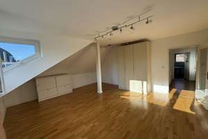 Attraktive DG-Wohnung -  Citylage im Grünen an Kuppelkirche, hohe Lebensqualität; von privat – Die vollständige Adresse der Immobilie erhältst du vom Anbieter., 64283 Mitte, Darmstadt – Vorschaubild 4