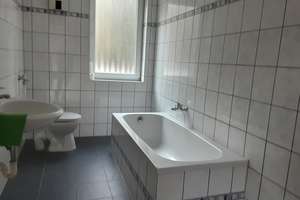 RESERVIERT !!!Freistehendes 2-Familienhaus mit großem Grundstück und großer Garage in Neunkirchen zu – Die vollständige Adresse der Immobilie erhältst du vom Anbieter., 66538 Neunkirchen – Vorschaubild 4
