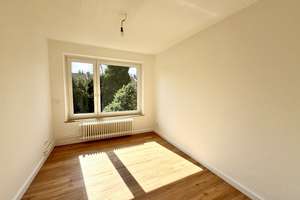 Teilmodernisiertes Mittelreihenhaus im grünen Volksdorf! – Die vollständige Adresse der Immobilie erhältst du vom Anbieter., 22359 Volksdorf, Hamburg – Vorschaubild 5