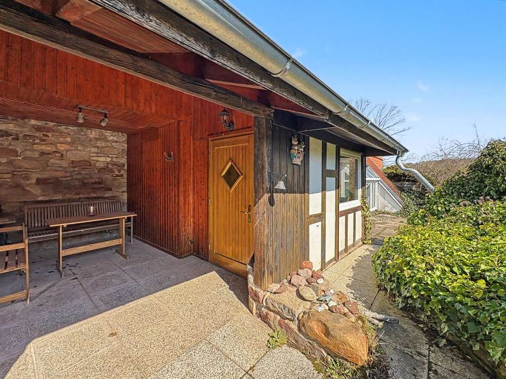 Immobilie in Mansfeld - Wo Ruhe wohnt: Charmantes Wochenendhaus in einzigartiger Naturkulisse in Mansfeld - Bild 1