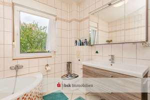 Schönes Einfamilienhaus auf großem Eckgrundstück in Potsdam-Nord – Die vollständige Adresse der Immobilie erhältst du vom Anbieter., 14469 Bornim, Potsdam – Vorschaubild 8