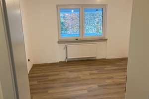 Attraktive, vollständig neu renovierte  3-Zimmer-Wohnung in Karlsruhe – Elbinger Str. 3B, 76139 Waldstadt, Karlsruhe – Vorschaubild 4